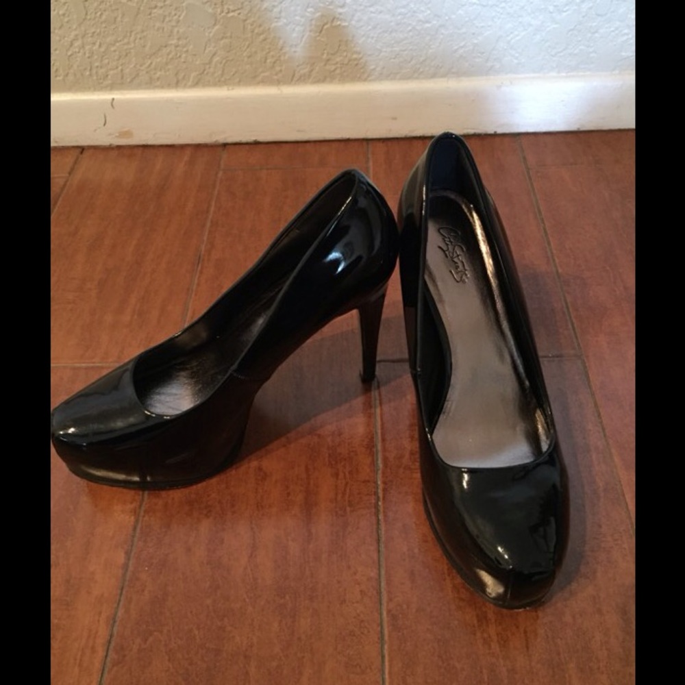 Black Platforms